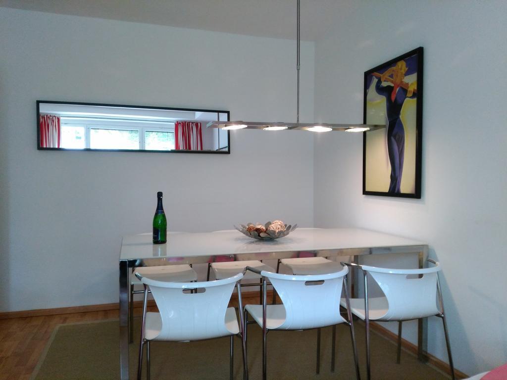 Grosszugige Ferienwohnung In Dahlem Appartement Berlijn